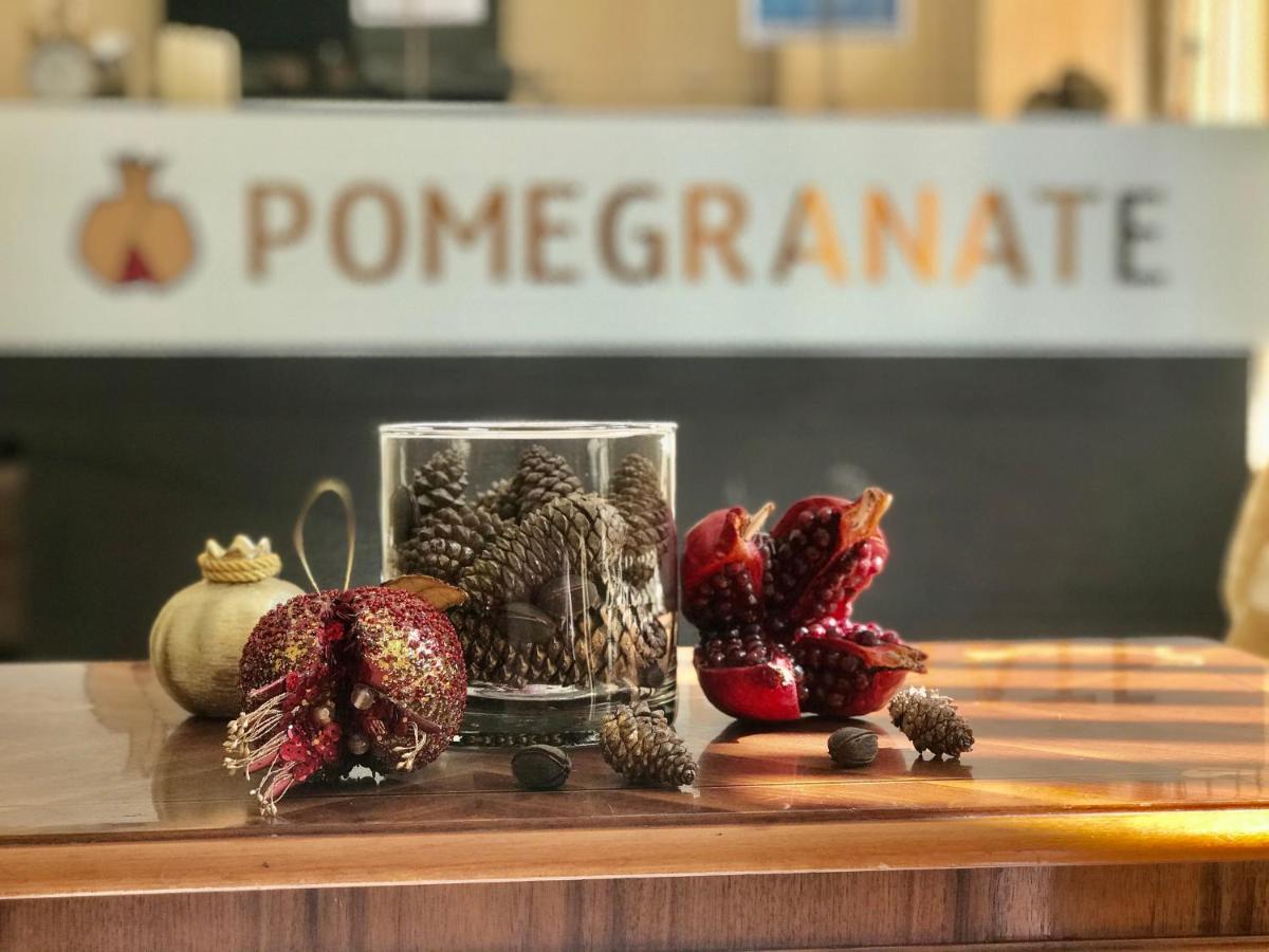 Pomegranate Hotel Kutaisi Eksteriør billede